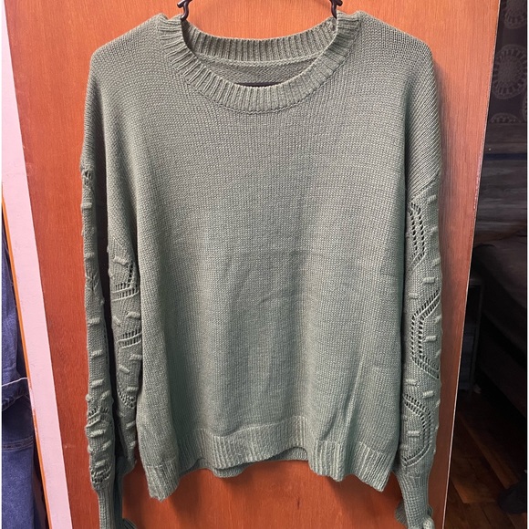 Sweater - Picture 1 of 1